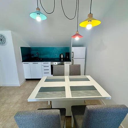 Modern One-bedroom By Menada 公寓